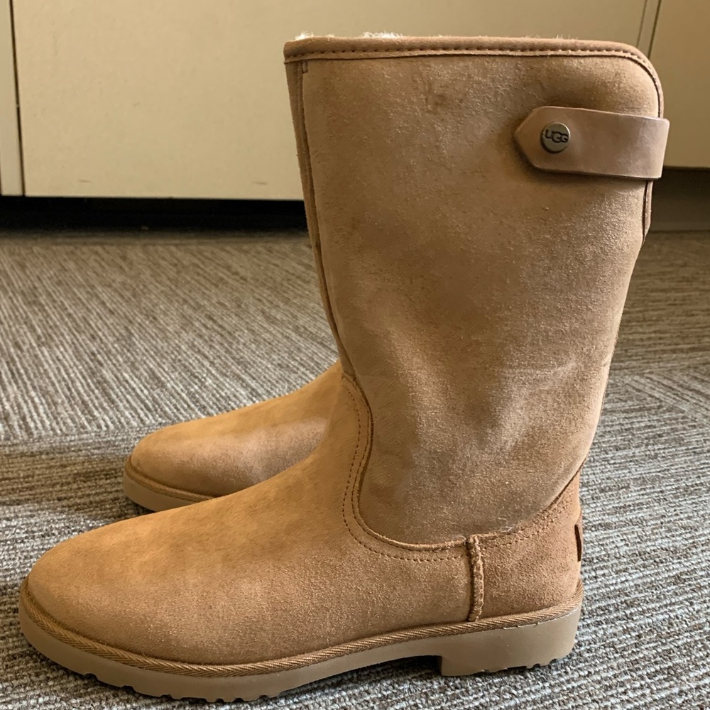 Ugg cowgirl boots brand new